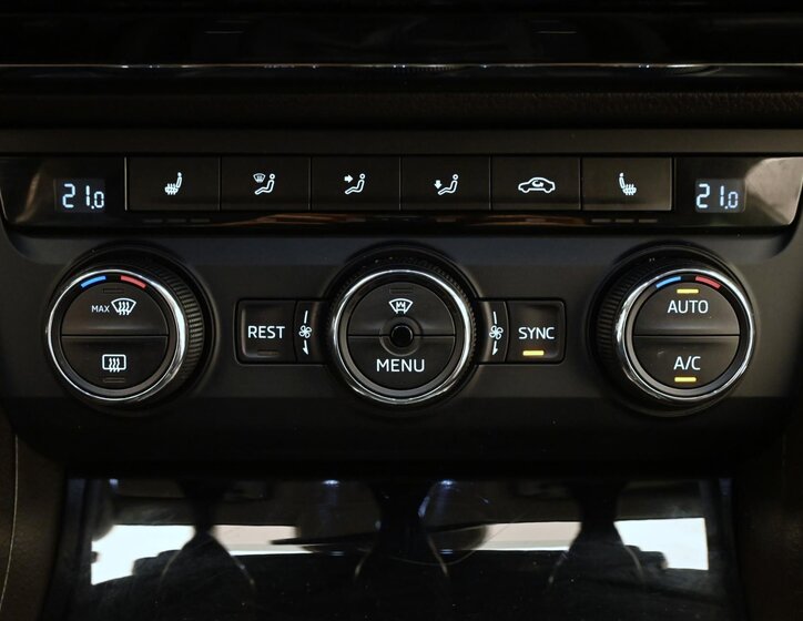 Škoda Superb Kombi 2,0 l 110 kw