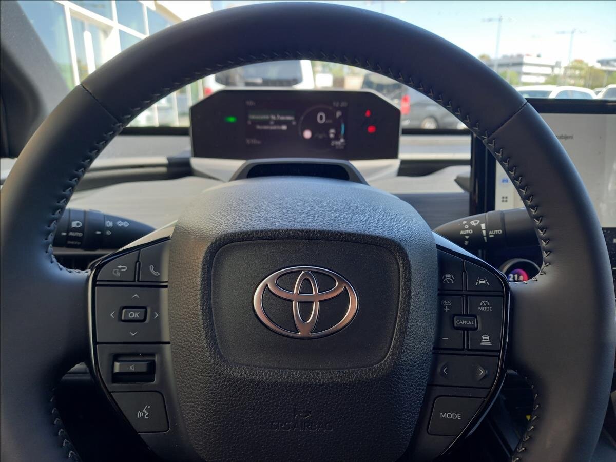 Toyota C-HR SUV / Terénní 0,0 160 kw