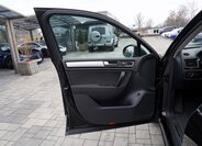 Volkswagen Touareg SUV / Terénní 3,0 l 176 kw