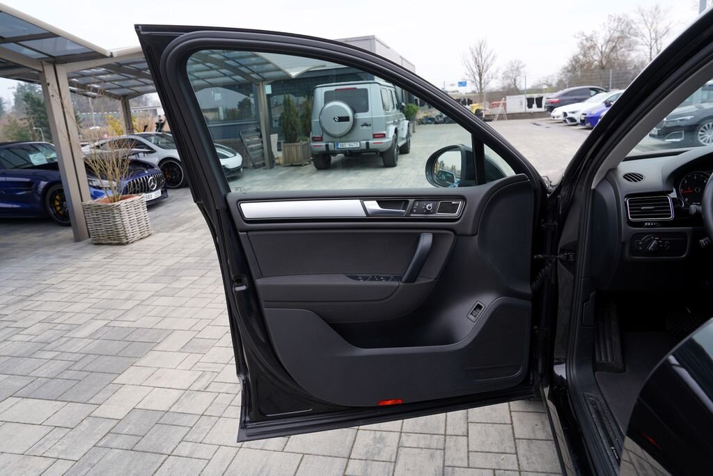 Volkswagen Touareg SUV / Terénní 3,0 l 176 kw