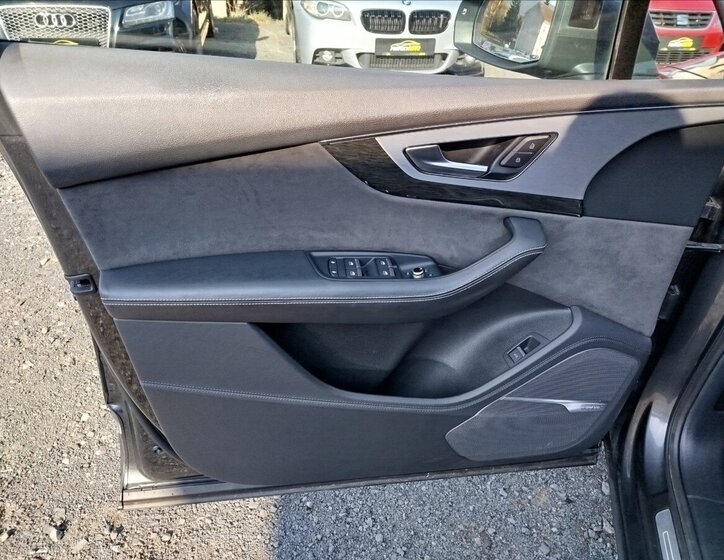 Audi Q7 SUV / Terénní 3,0 l 200 kw