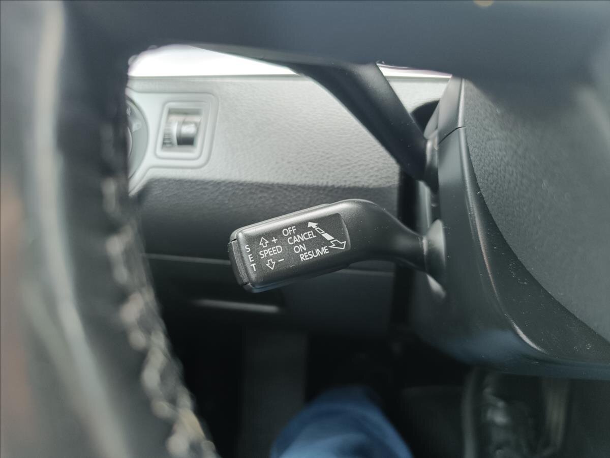 Volkswagen Passat CC Sedan / Limuzína 2,0 l 103 kw