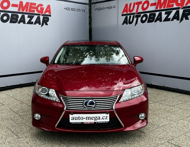 Lexus ES 300h Sedan / Limuzína 3,0 l 116 kw