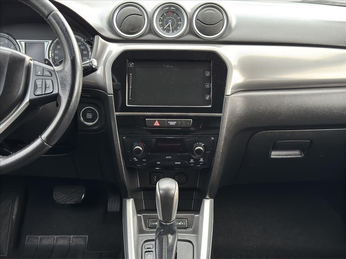 Suzuki Vitara SUV / Terénní 1,6 l 88 kw