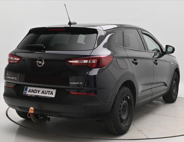 Opel Grandland X SUV 1,6 l 88 kw