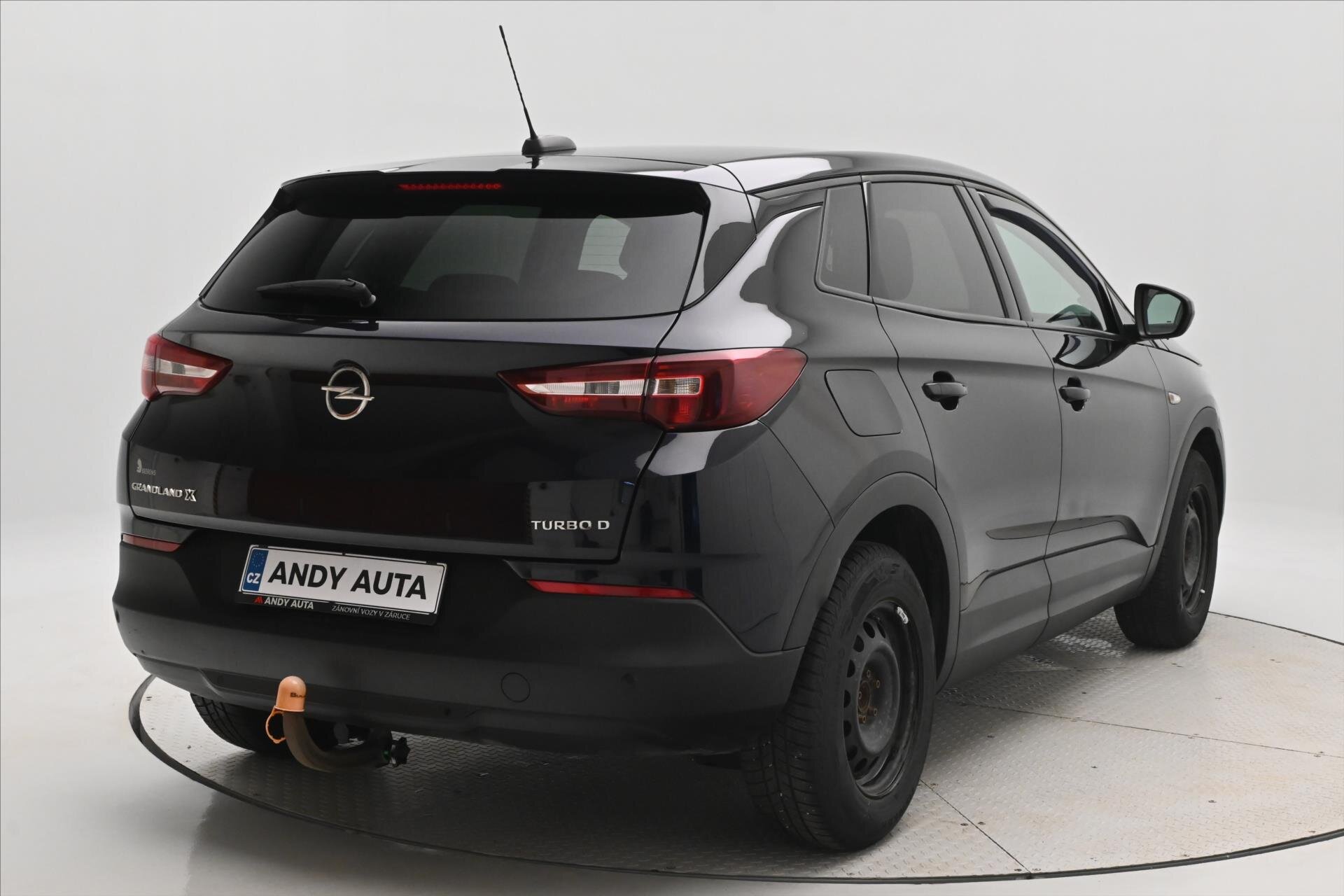 Opel Grandland X SUV 1,6 l 88 kw