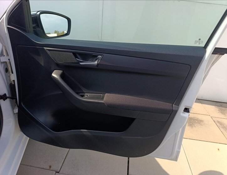 Škoda Fabia Hatchback 999,0 44 kw