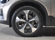Volvo XC40 SUV / Terénní 2,0 l 145 kw