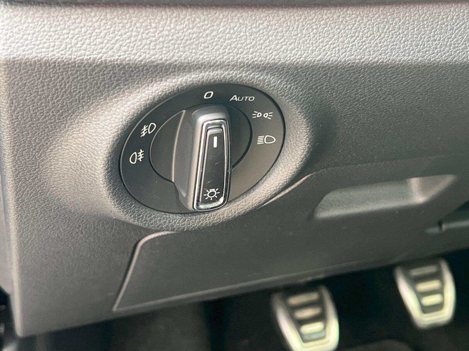 Škoda Scala Hatchback 1,0 l 85 kw