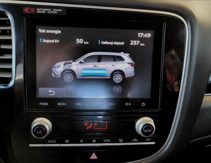 Mitsubishi Outlander 26