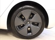 Tesla Model 3 Sedan / Limuzína 0,0 225 kw