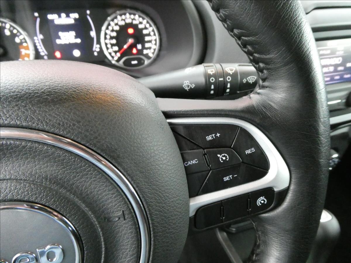 Jeep Renegade SUV 1,3 l 111 kw