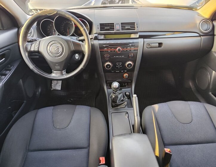 Mazda 3 Hatchback 1,6 l 77 kw