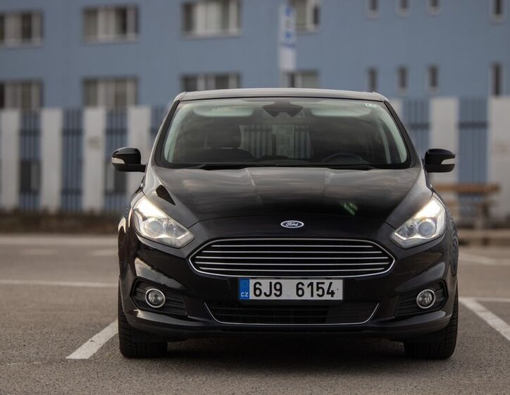 Ford S-MAX MPV 2,0 l 110 kw