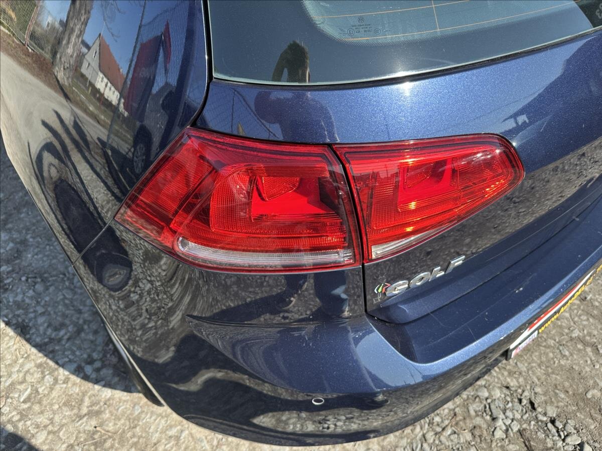 Volkswagen Golf Hatchback 1,2 l 63 kw