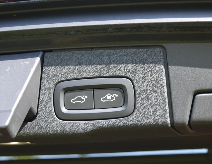 Volvo XC60 SUV 2,0 l 223 kw