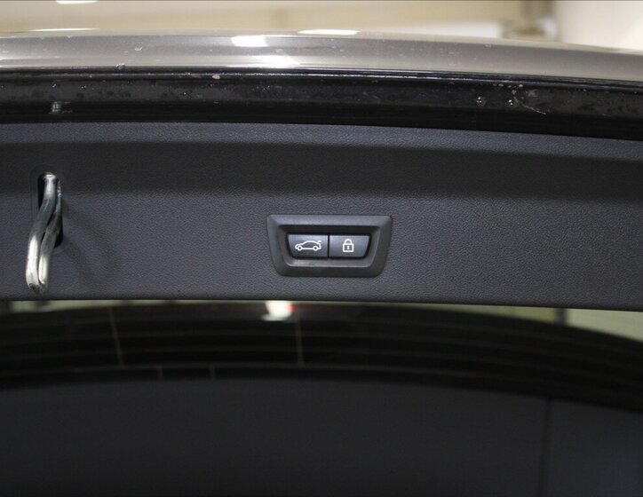 BMW X3 SUV / Terénní 3,0 l 210 kw