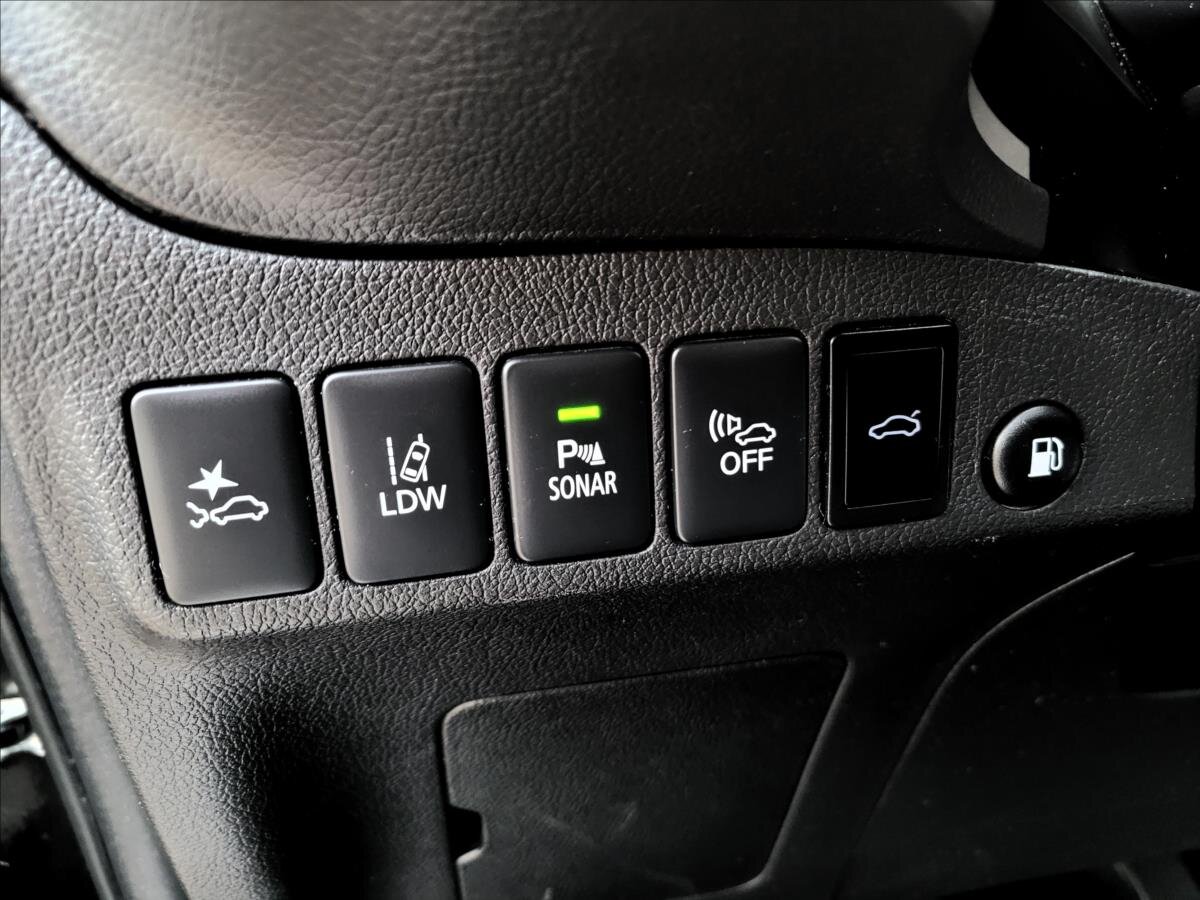 Mitsubishi Outlander SUV 2,4 l 165 kw