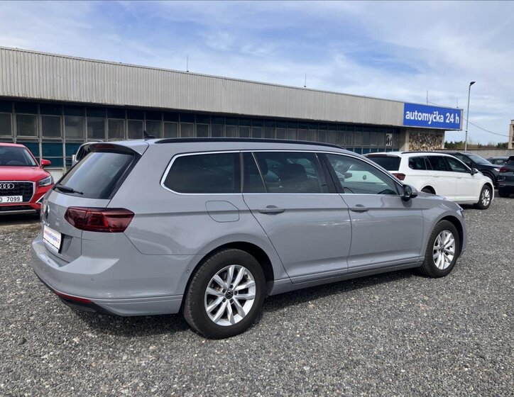 Volkswagen Passat Kombi 2,0 l 110 kw