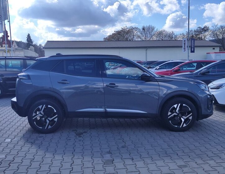Peugeot 2008 Hatchback 1,2 l 74 kw