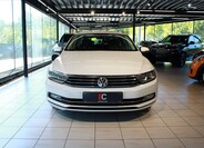 Volkswagen Passat 2