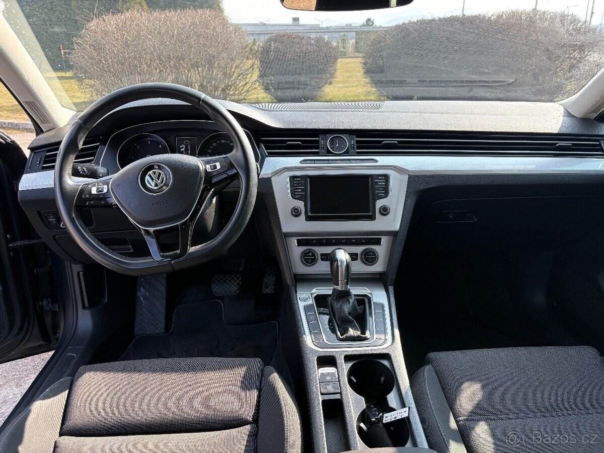 Volkswagen Passat Sedan / Limuzína 0,0 110 kw