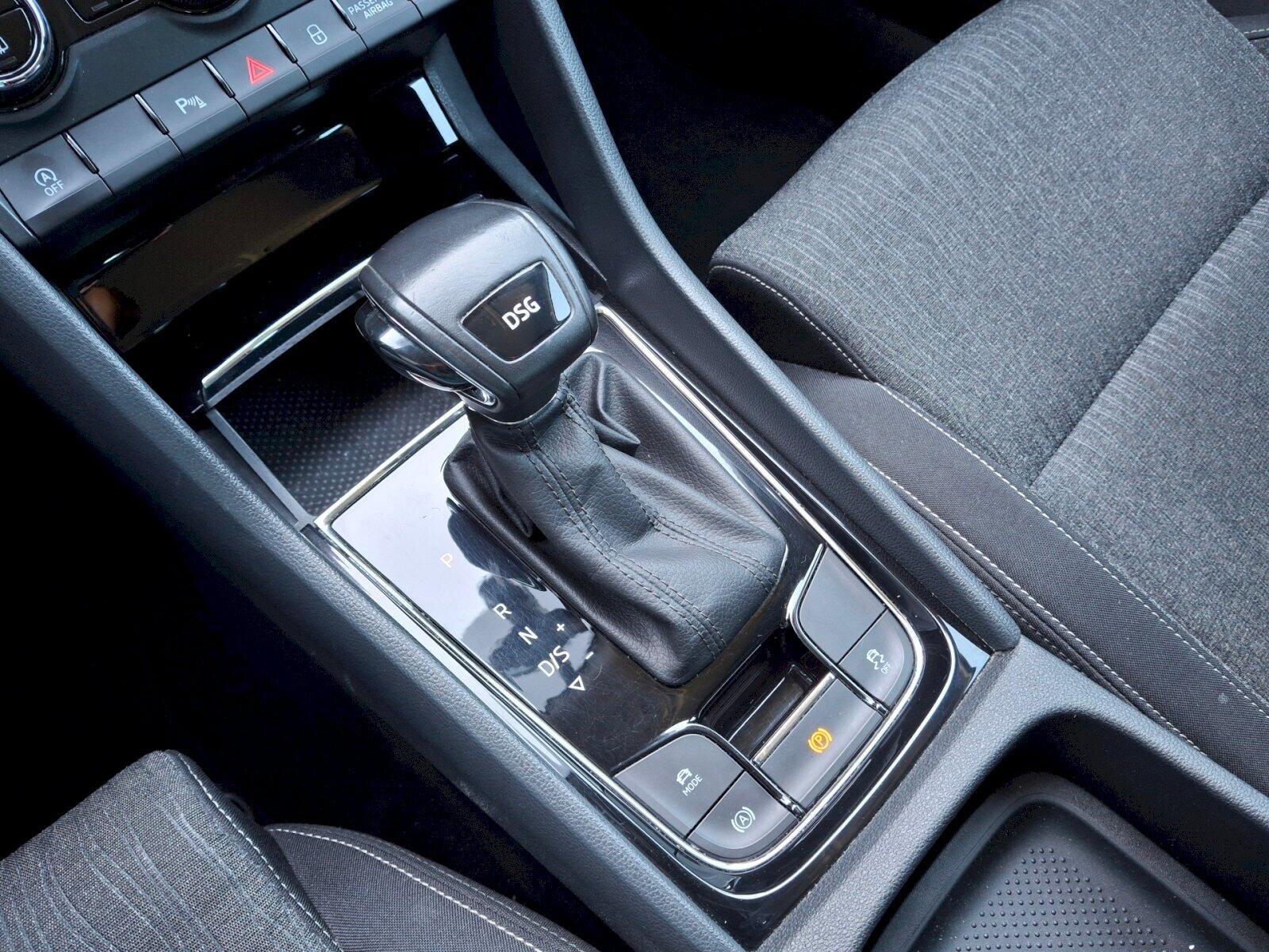 Škoda Karoq SUV / Terénní 1,5 l 110 kw