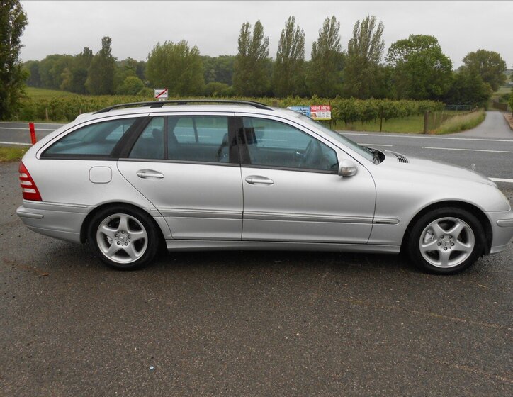 Mercedes-Benz Třídy C Kombi 2,1 l 90 kw