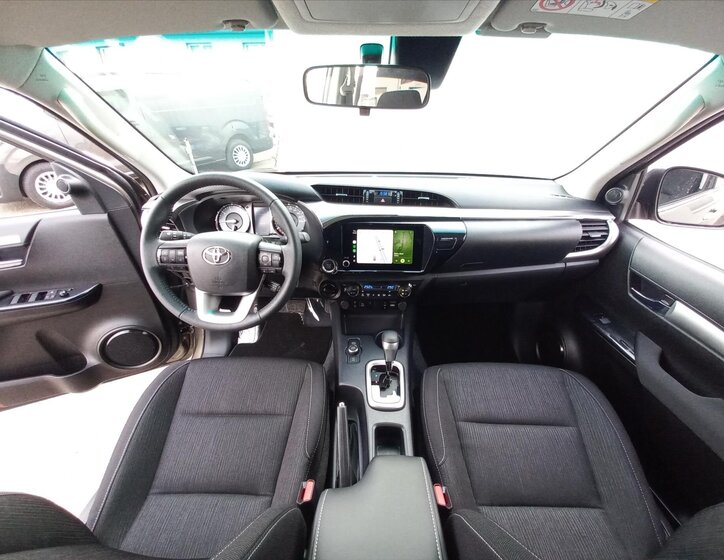 Toyota Hilux Pick-up 2,8 l 150 kw