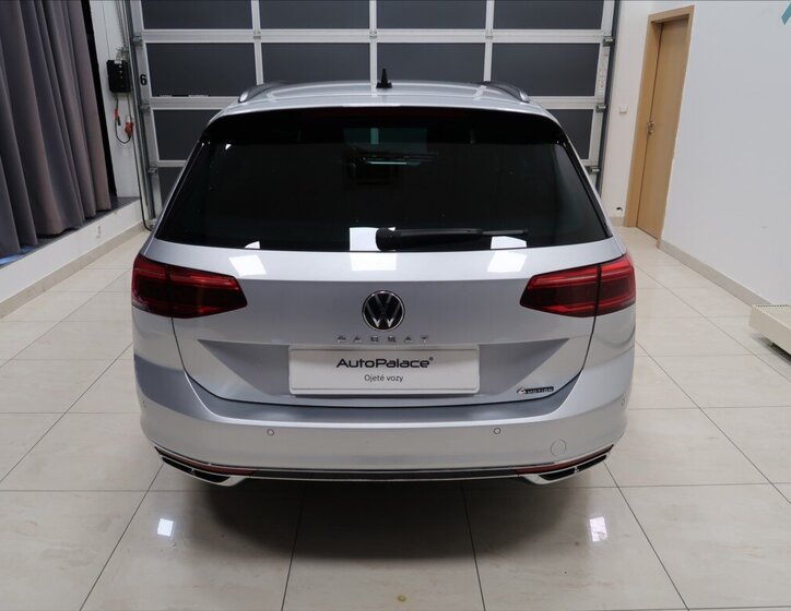 Volkswagen Passat Kombi 2,0 l 147 kw