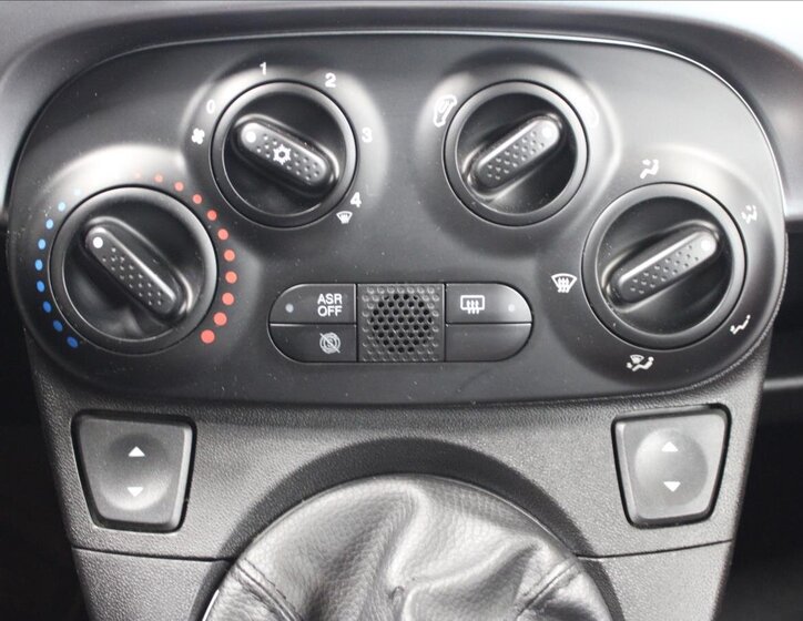 Fiat 500 Hatchback 899,0 63 kw