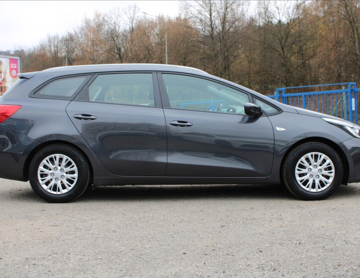 KIA Ceed 4