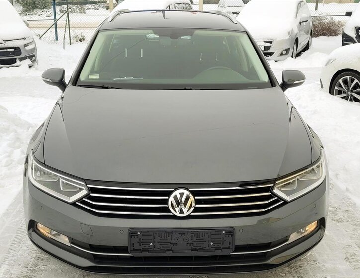 Volkswagen Passat Kombi 1,6 l 88 kw