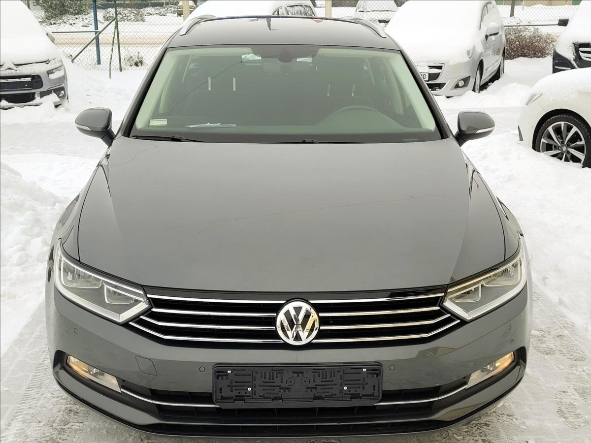 Volkswagen Passat Kombi 1,6 l 88 kw