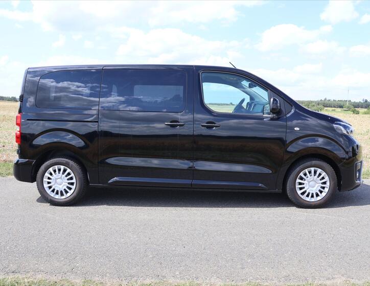 Toyota ProAce Verso 8