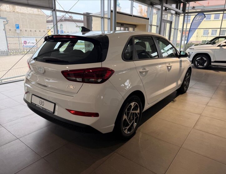 Hyundai i30 Hatchback 1,5 l 70 kw