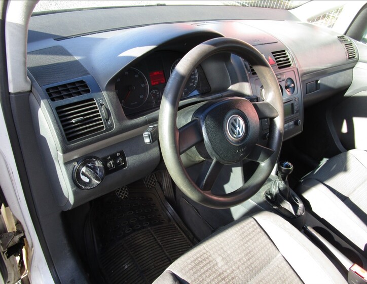 Volkswagen Touran 10