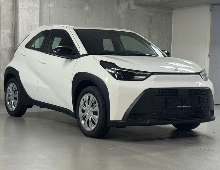 Toyota Aygo Hatchback 1,5 l 53 kw