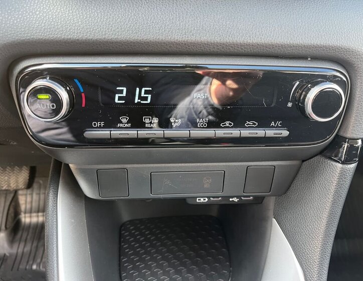 Toyota Yaris Hatchback 1,5 l 68 kw