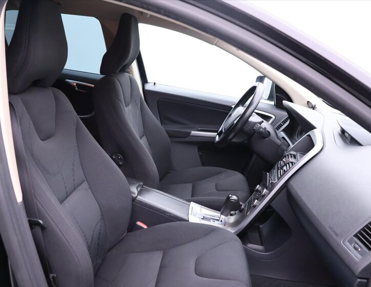 Volvo XC60 SUV / Terénní 2,4 l 120 kw