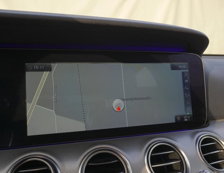 Mercedes-Benz Třídy E Sedan 2,0 l 180 kw