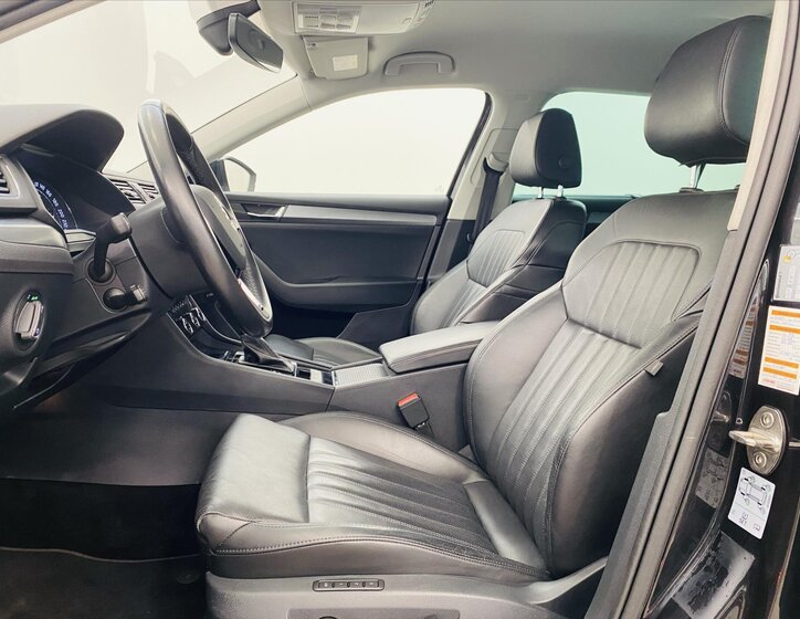 Škoda Superb Kombi 2,0 l 140 kw