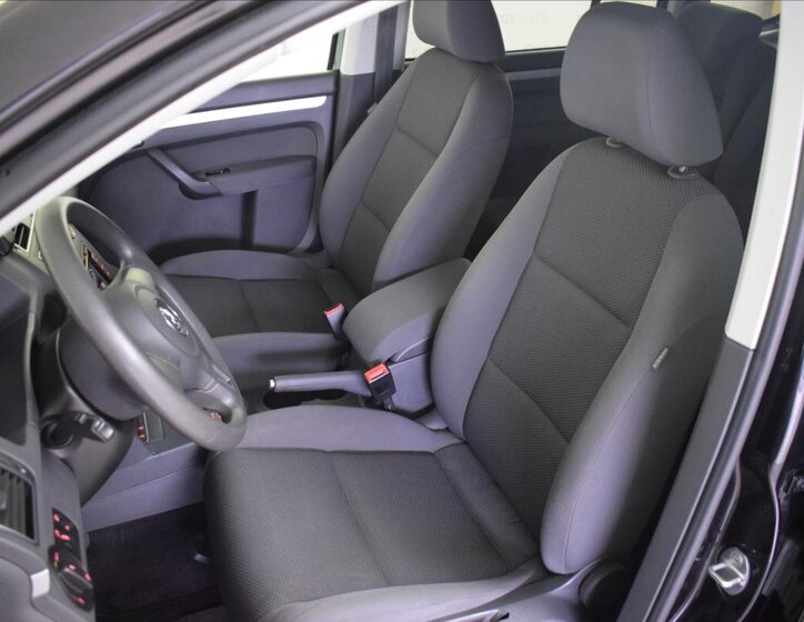 Volkswagen Touran MPV 1,6 l 77 kw