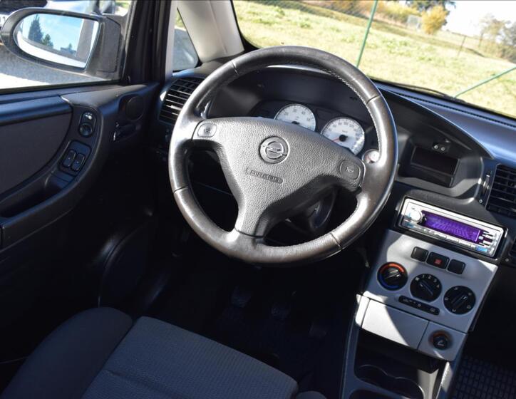 Opel Zafira 31