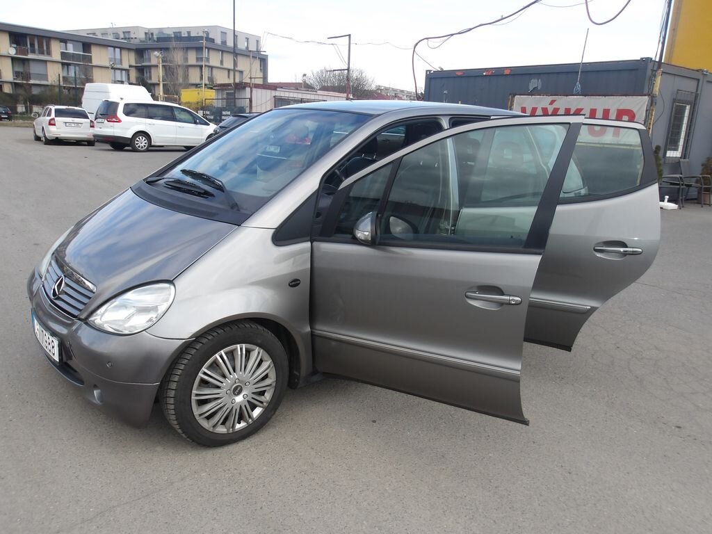 Mercedes-Benz Třídy A Hatchback 1,6 l 75 kw