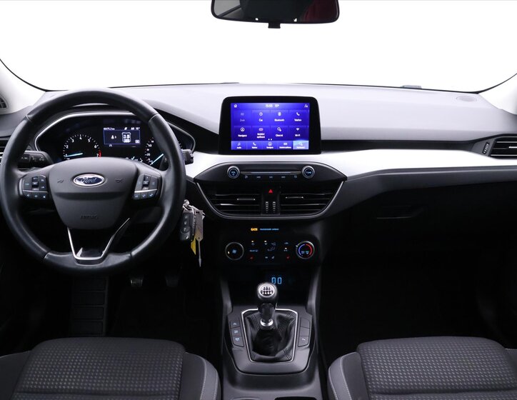 Ford Focus Kombi 999,0 92 kw