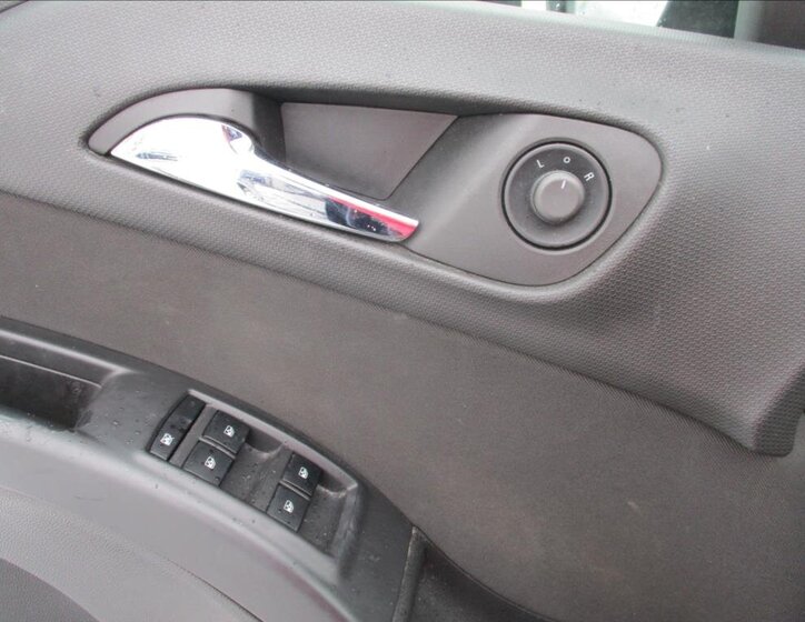 Opel Meriva MPV 1,4 l 88 kw