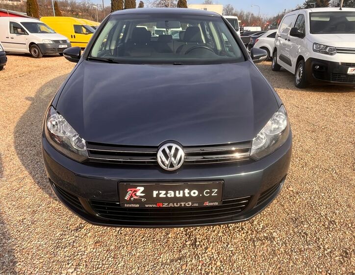 Volkswagen Golf 10