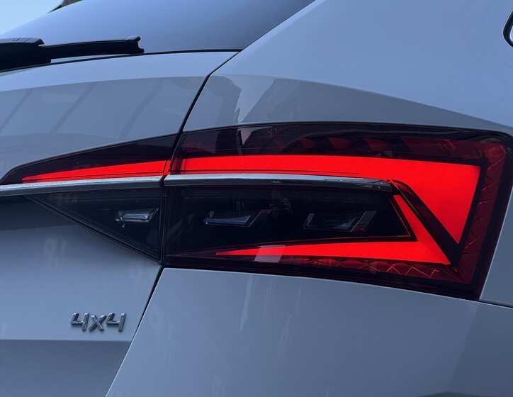 Škoda Superb Kombi 2,0 l 200 kw