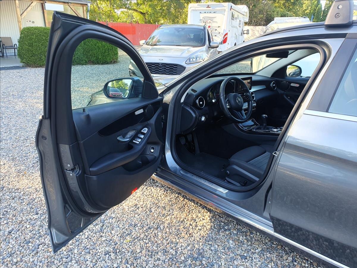 Mercedes-Benz Třídy C Kombi 1,6 l 90 kw